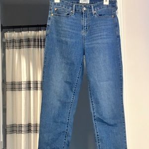 Mid rise boyfriend jeans